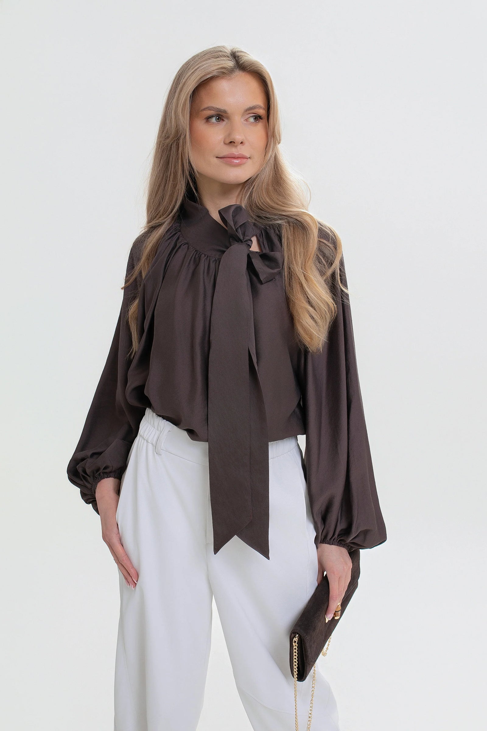 Elegant shirt with bow and puff sleeves brown — chocolate brown SS 2026 | Spironik.pl