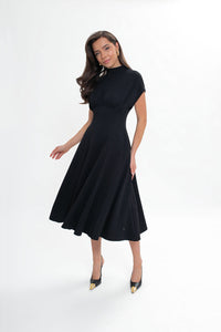 Knitted diver midi dress - flared. Color: Black