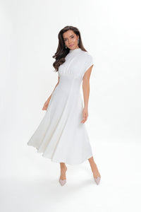 Knitted diver midi dress - flared. Color: Ecru