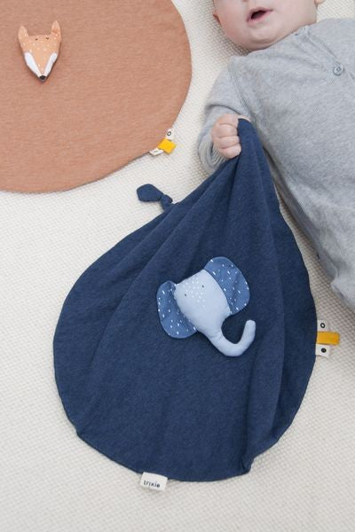 2e9351d87d2f2142f17f6b902e0b3dd8