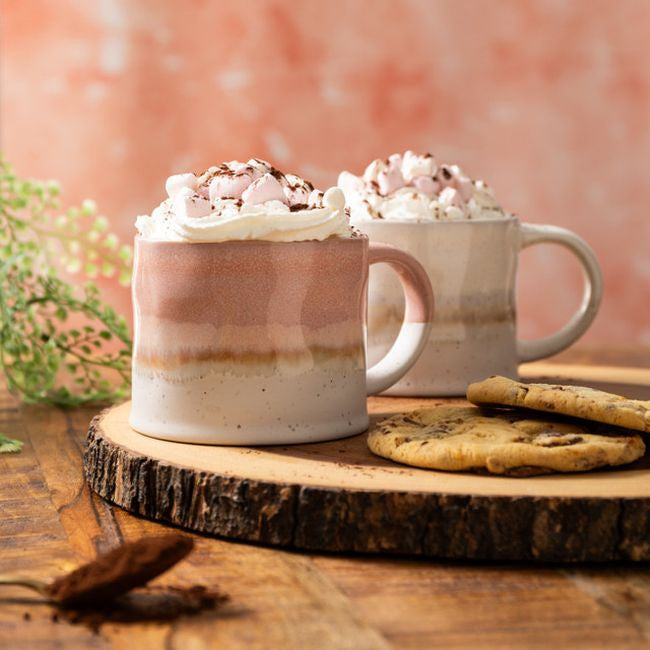 Kubek Mikasa w kolorze różowym, widok z boku, odporny na mikrofalówkę | KitchenKraft | Spironik.pl