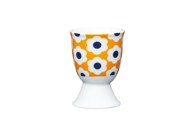 Detal porcelanowego kieliszka na jajko Retro Flower Spot, ukazujący fakturę i dekorację | KitchenKraft | Spironik.pl