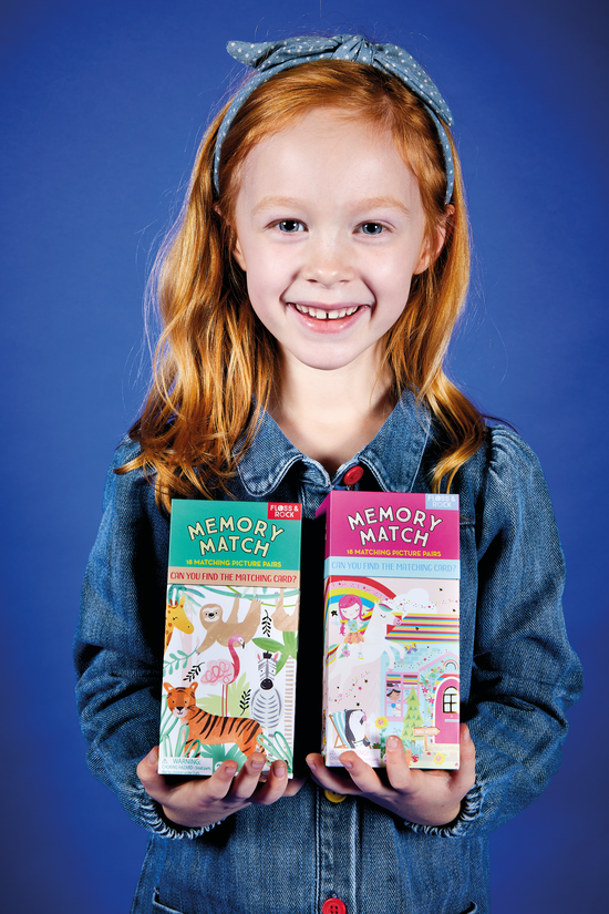 Detal etui na karty Memorki, wykonane z materiałów przyjaznych dla środowiska | Floss & Rock | Spironik.pl