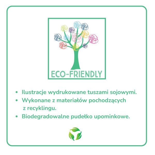 Widok na szkatułkę w skali, porównanie z dłońmi dziecka dla lepszego zobrazowania rozmiaru | Floss & Rock | Spironik.pl