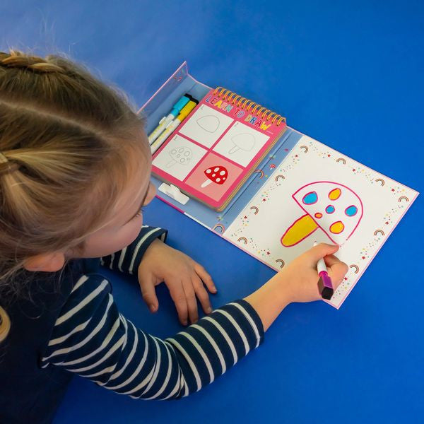 Detail materiálu sady na kreslení, vyrobeného z recyklovaných materiálů a šetrného k životnímu prostředí | Floss & Rock | Spironik.pl