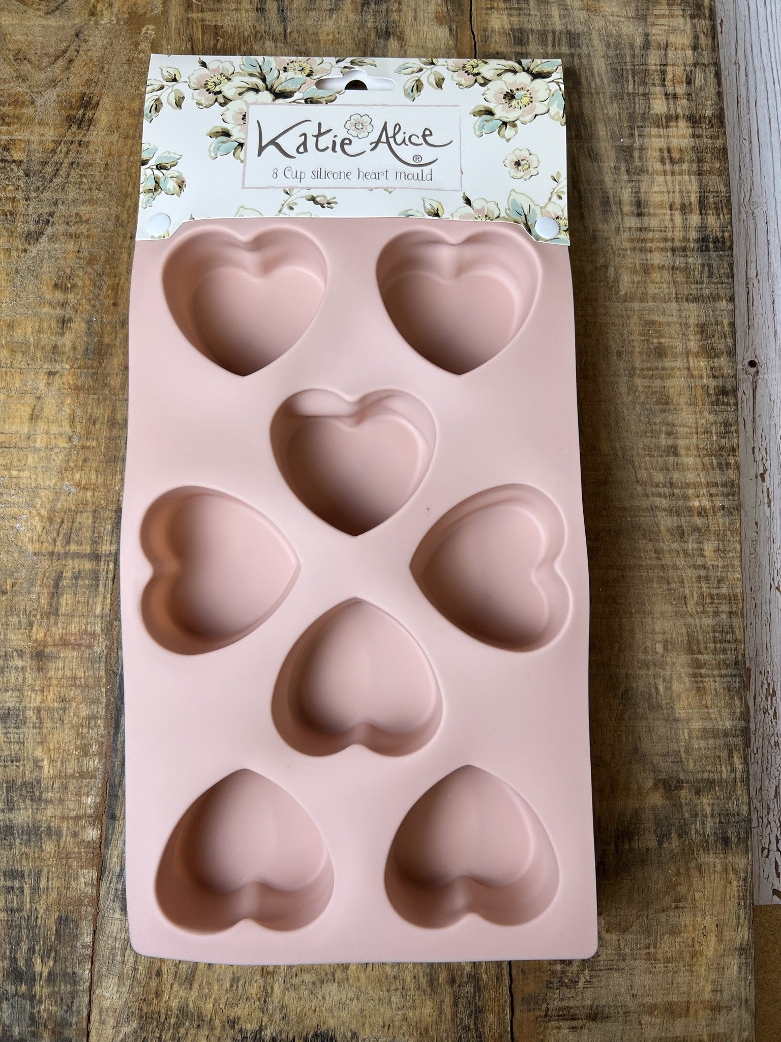 Silikonová forma v pudrově růžové barvě, ideální na pečení cupcakes a muffinů | KitchenKraft | Spironik.pl