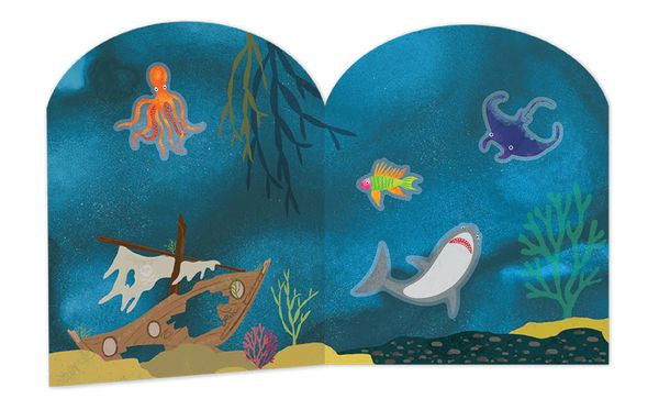 Zbliżenie na naklejki przedstawiające skarby piratów i rozgwiazdy | Floss & Rock | Spironik.pl