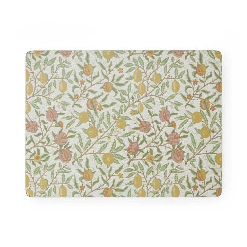 Duże podkładki Pimpernel z kolekcji Morris & Co. w skali, obok filiżanki i talerza | Spironik.pl