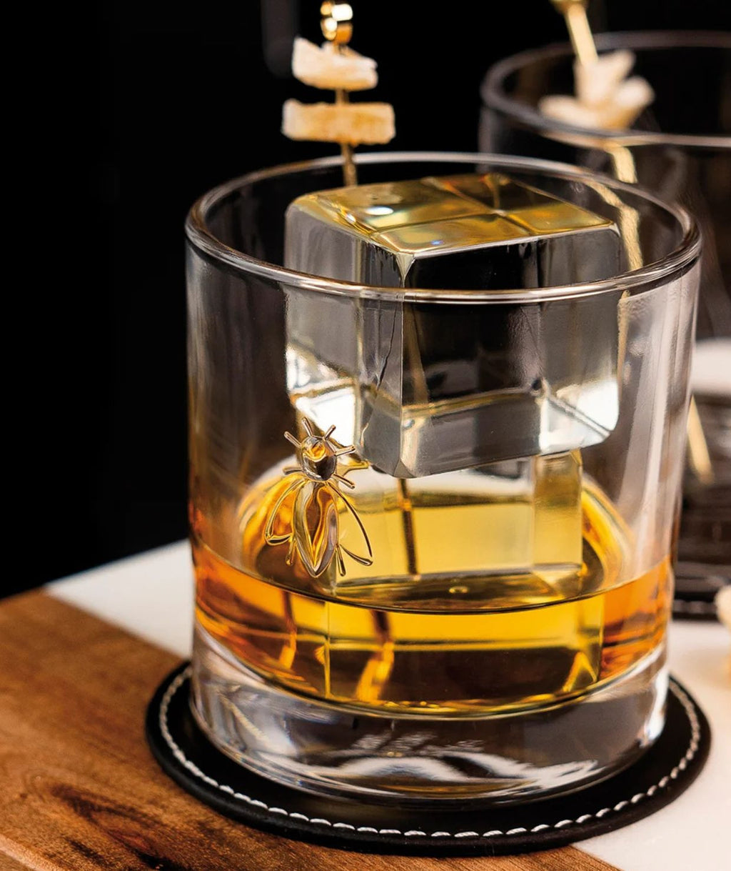 ee8b922cbf4a33bc9d3de16071812947