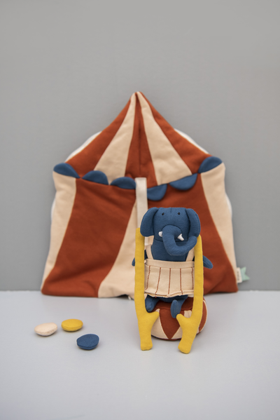 a8e9a5e76b7bd1d61b82039a40e1b103