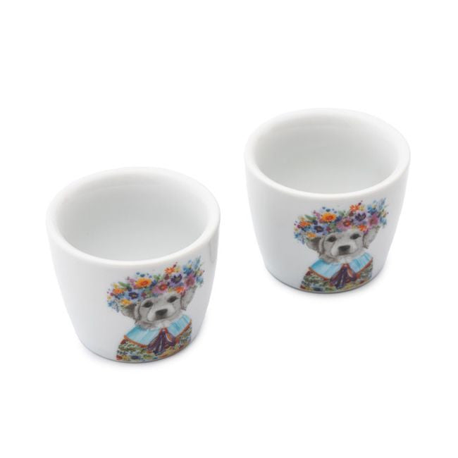 Detal porcelanowego kieliszka z uroczym szczeniakiem, doskonały dodatek do stołu śniadaniowego | KitchenKraft | Spironik.pl
