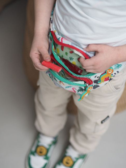 Dżungla Saszetka - Nerka na tle przyrody, idealna na codzienne przygody i wycieczki | Floss & Rock | Spironik.pl