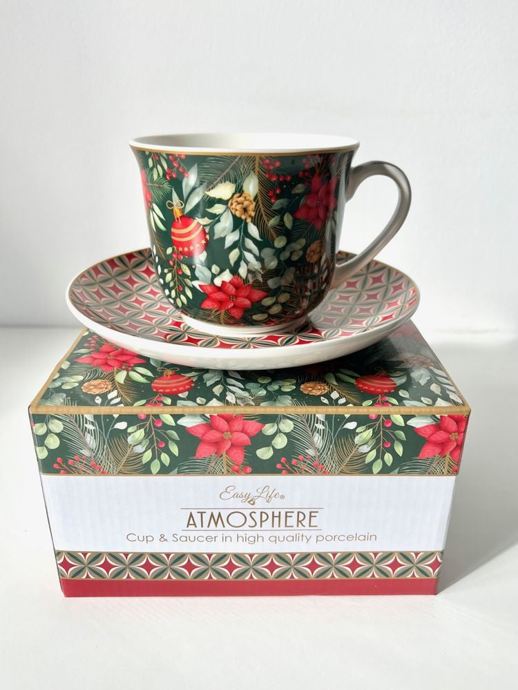 Filiżanka porcelanowa ze spodkiem w wielokolorowym motywie roślinnym z bombkami, widok z przodu | EasyLife | Spironik.pl