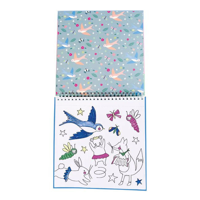 Detal materiału książeczki do kolorowania, z nadrukiem tuszami roślinnymi i certyfikatem FSC | Floss & Rock | Spironik.pl