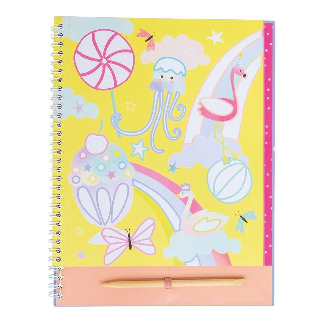 Zbliżenie na fakturę błyszczącej folii przeniesionej na naklejkę w trakcie tworzenia | Floss & Rock | Spironik.pl