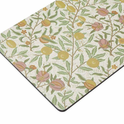 Zbliżenie faktury korka podkładek Morris & Co., ukazujące ich trwałość i odporność na plamy | Pimpernel | Spironik.pl