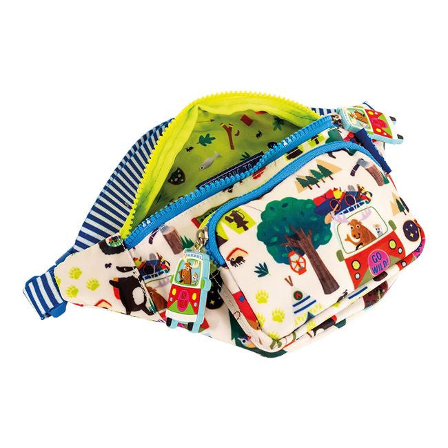 Widok z boku stylowej saszetki z regulowanym paskiem i suwakiem w kształcie kampera | Floss & Rock | Spironik.pl