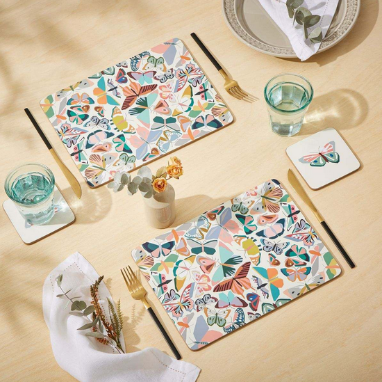 Zestaw sześciu podkładek w kształcie motyli, idealny do dekoracji stołu, z wymiarami 30.5 x 23 cm | Pimpernel | Spironik.pl
