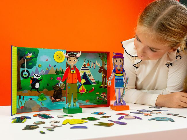 Dwustronne opakowanie z motywem rzeki i lasu, idealne jako tło do zabawy | Floss & Rock | Spironik.pl