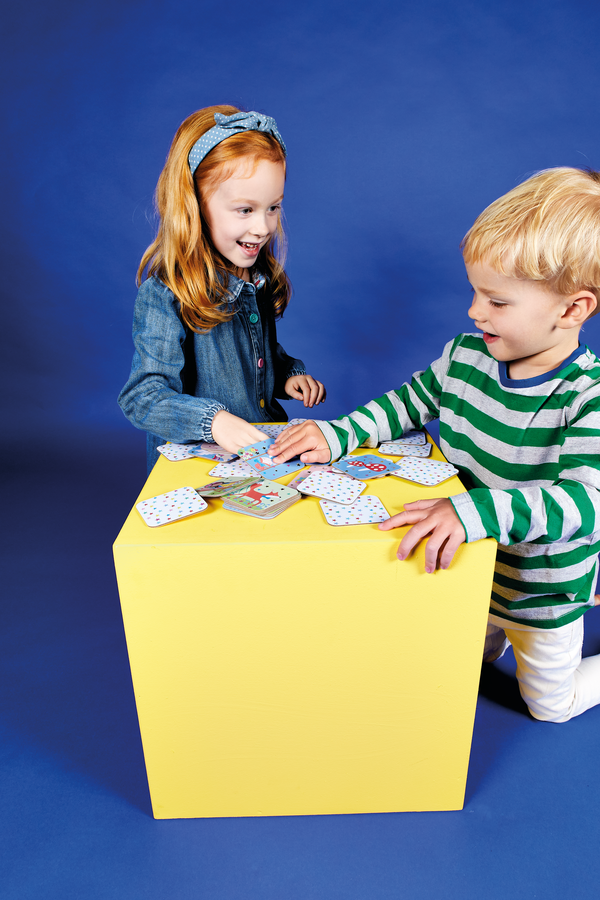 Etui na karty gry Memorki, wykonane z materiałów przyjaznych dla środowiska | Floss & Rock | Spironik.pl