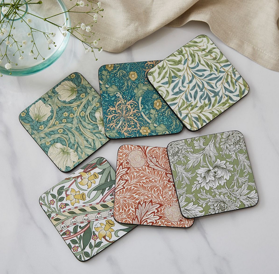 Małe podkładki korkowe Morris & Co. w zestawie 6 sztuk, ozdobione wzorami Williama Morrisa | Pimpernel | Spironik.pl