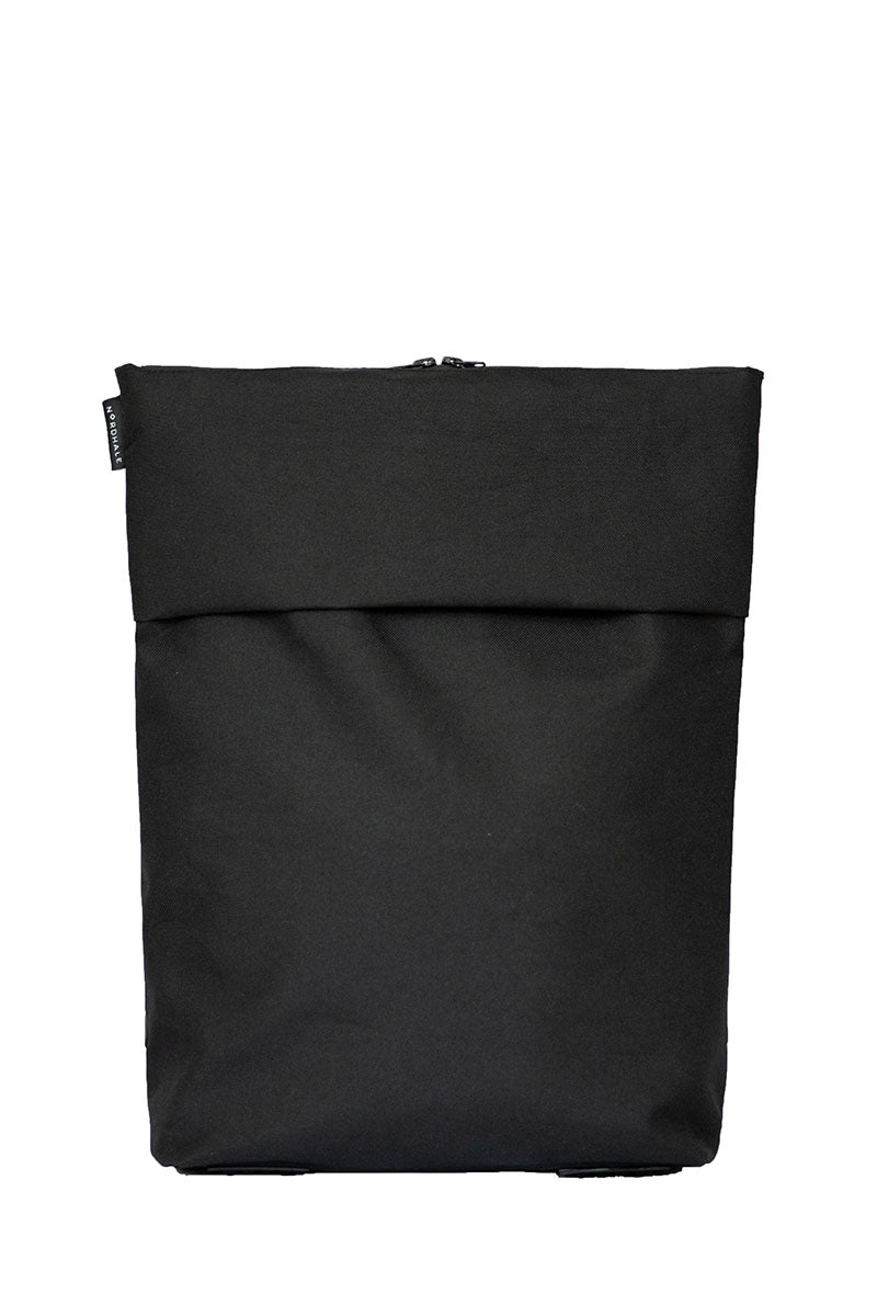 Plecak HØLAR Weatherproof – widok w środku, kieszeń na laptopa 13”, ECO praktyczność.