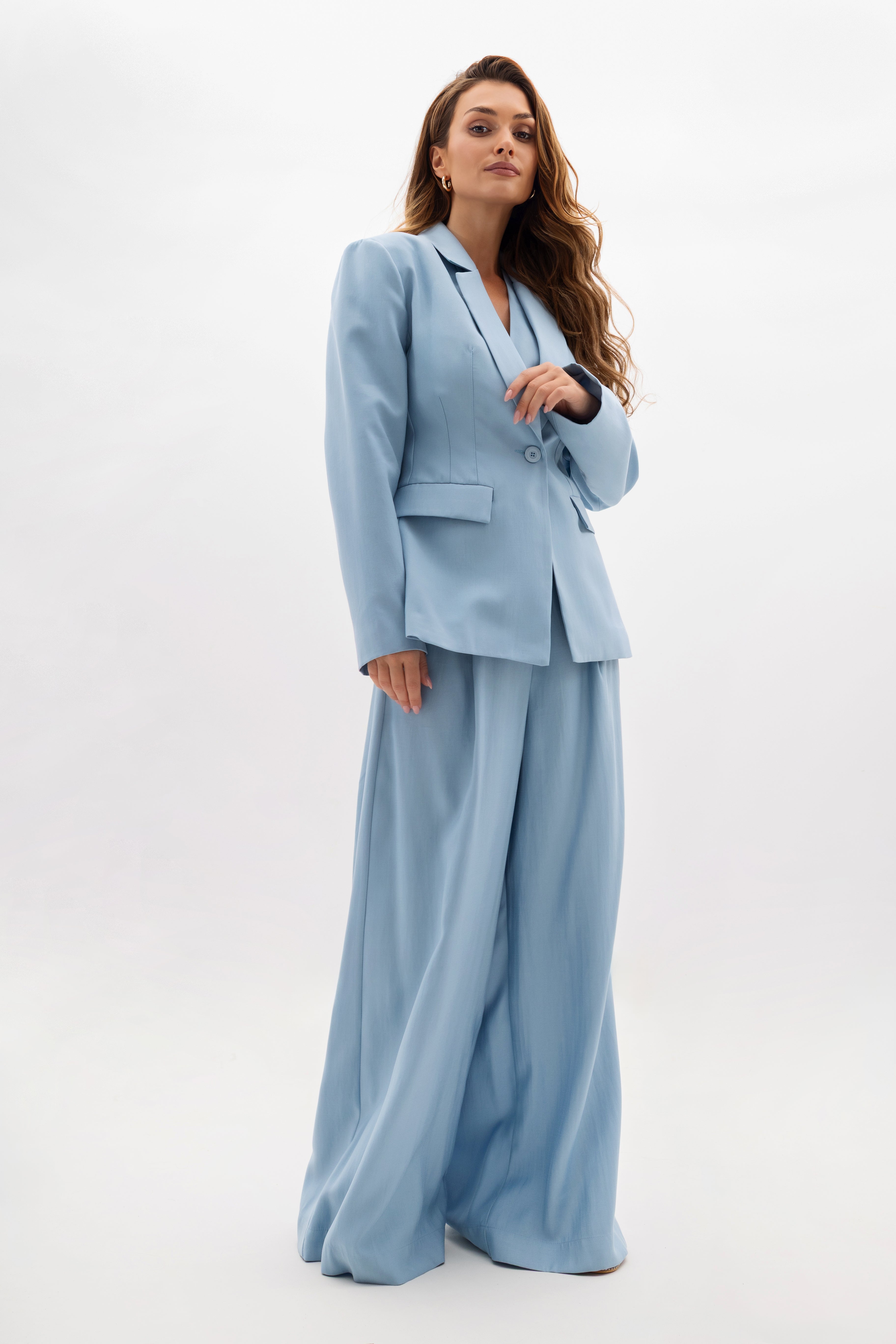 Eleganckie spodnie palazzo w kolorze błękitnym, z wysokim stanem i praktycznymi kieszeniami | Bastet | Spironik.pl