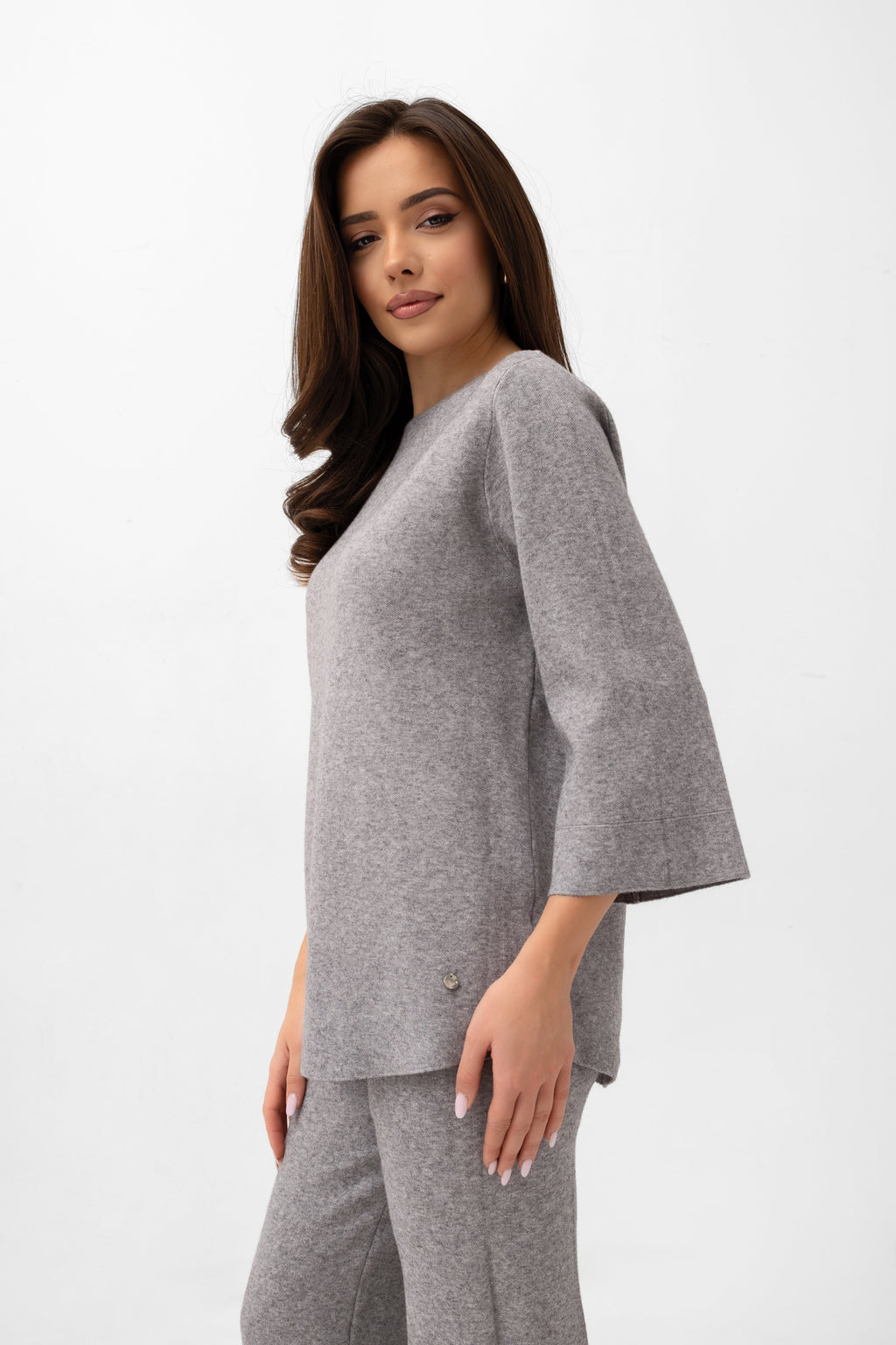 Komplet sweterkowy z rękawem 3/4 w kolorze szarym, idealny na eleganckie i casualowe okazje | Bastet | Spironik.pl