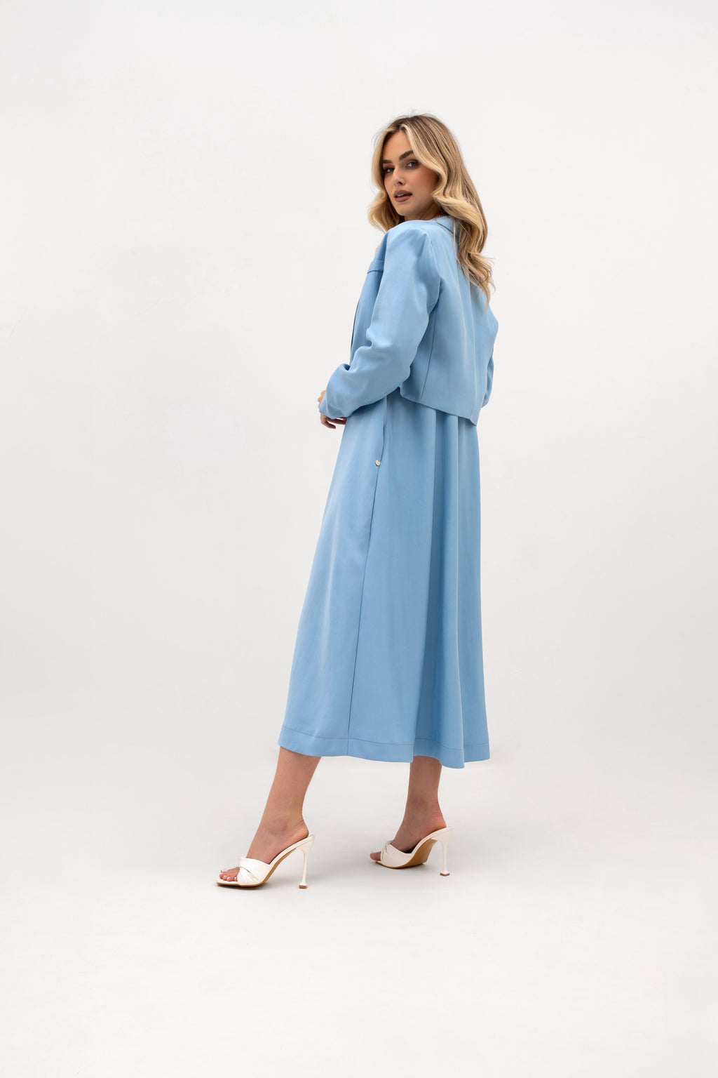 d86770b348554b5863ee591262525246