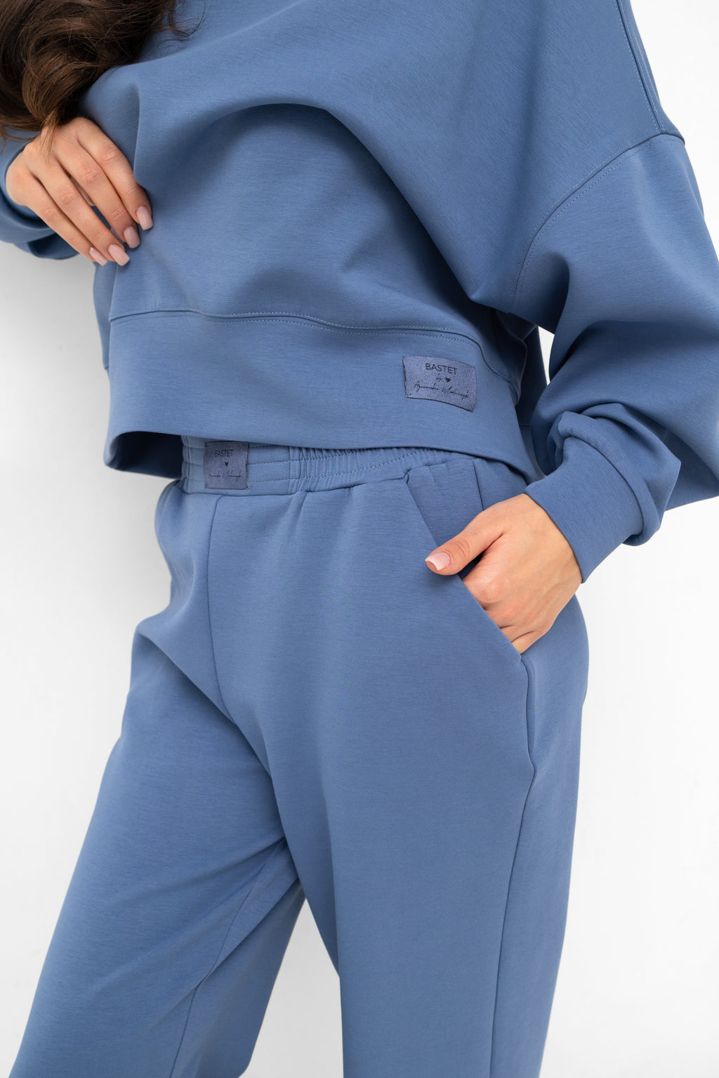 Wygodny komplet na podróże, do pracy i na co dzień | Bastet | Spironik.pl