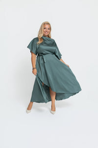 Elegantes Satinkleid mit Schlitz für Hochzeiten, Partys und Abendveranstaltungen. Farbe Grün