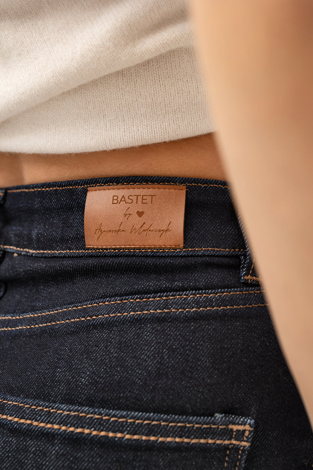 e594d36f5c5334b638b6b1d1da9733e7