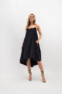 Strappy dress with roses - flared, with a box pleat and pockets. Graphite color
