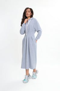 Hooded sweatshirt dress with pockets. Color Grey mélange